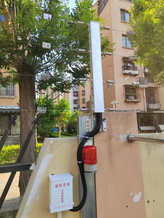 學(xué)校安裝電子圍欄的必要性，學(xué)生翻墻外出感染